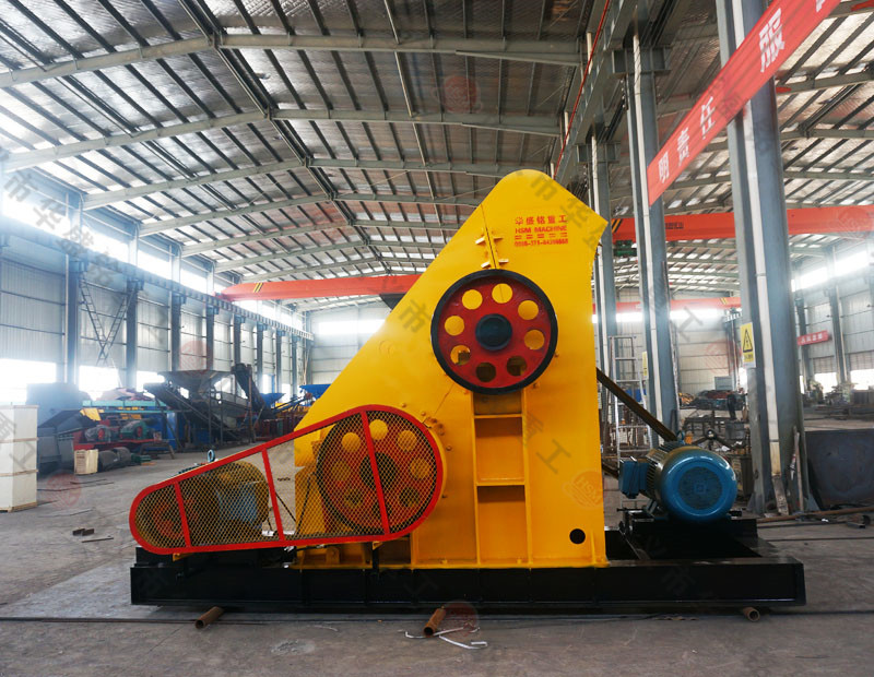 黏土污泥濕料粉碎也能出細料？答案就在這臺雙級無篩底粉碎機